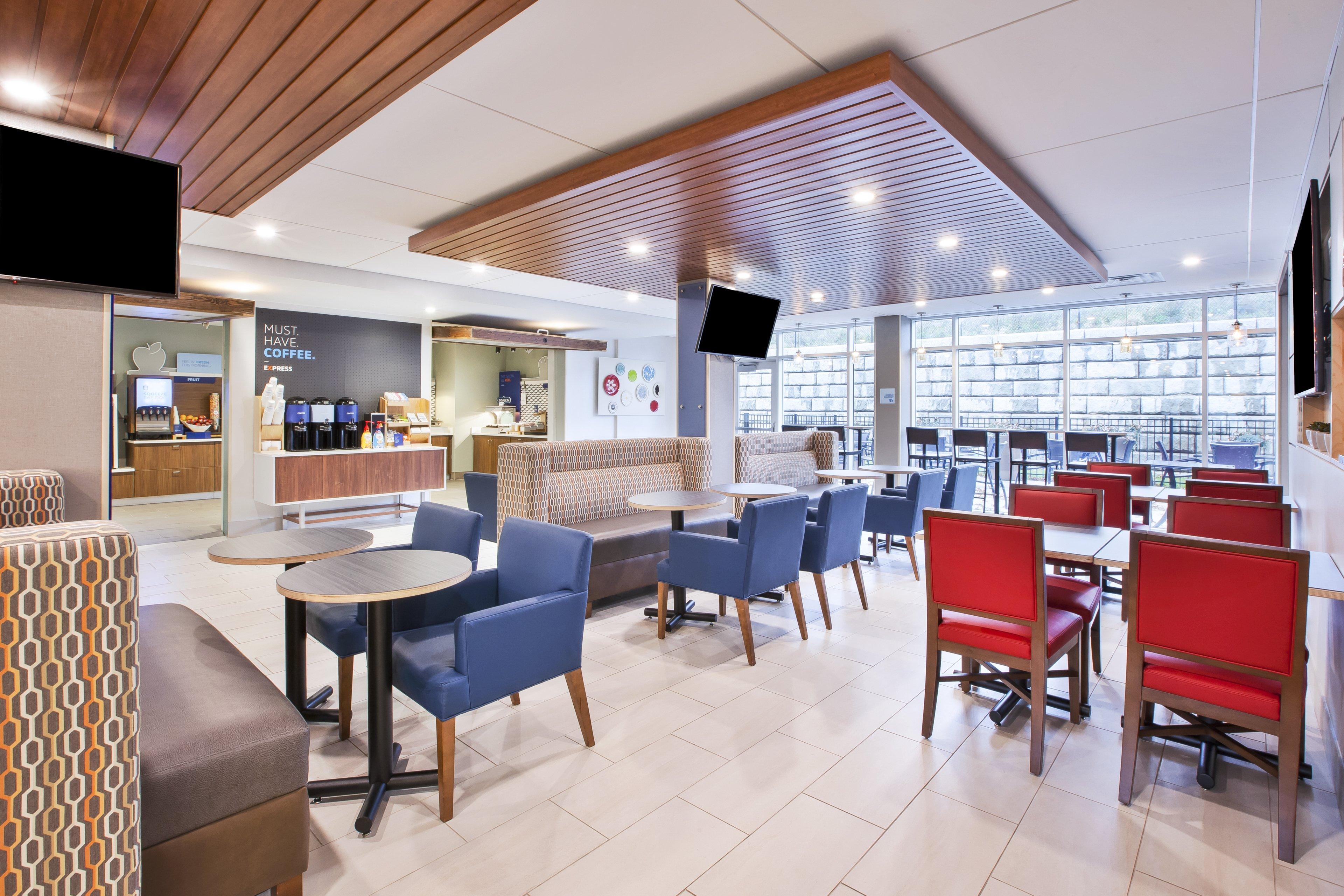 Holiday Inn Express & Suites Grand Rapids Airport North By Ihg Cascade Exterior foto